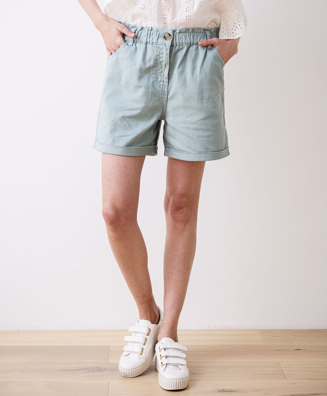 Short VICTORIA