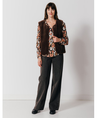 64CB2VE200_028 (1).jpg