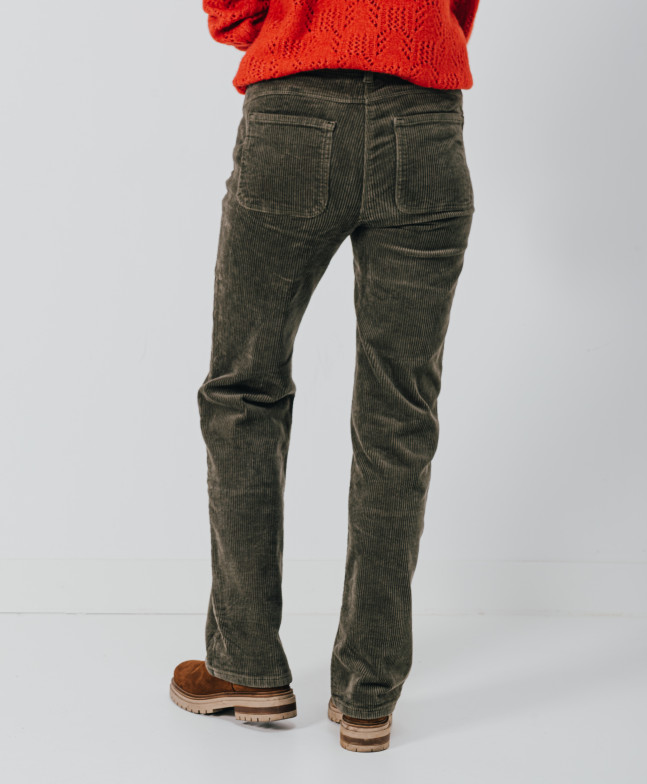 Pantalon COLOMBE  - Pantalon coupe flare et large en velours poches plaquées -  Dark olive - C'est Beau la Vie