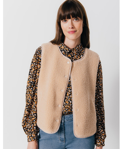 Gilet CÔME - Gilet boulette sans manches boutons pression col rond -  Crème brulée - C'est Beau la Vie