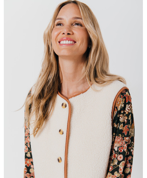 Gilet COMETTE - Gilet bouclette sans manches bords contrastés boutons corne -  Ecru - C'est Beau la Vie