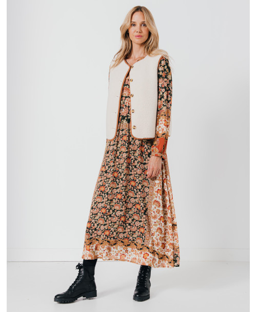 Gilet COMETTE - Gilet bouclette sans manches bords contrastés boutons corne -  Ecru - C'est Beau la Vie