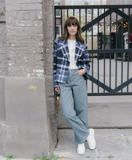 Jean DAPHNE - Jean coupe large ceinture tressée intégrée -  Vert de gris - C'est Beau la Vie