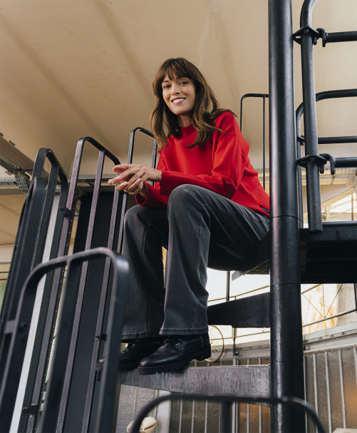 Jean PLUMETTE - Jean coupe flare détails broderie  -  Gris foncé - C'est Beau la Vie Jean PLUMETTE - Jean coupe flare détails broderie  -  Gris foncé - C'est Beau la Vie