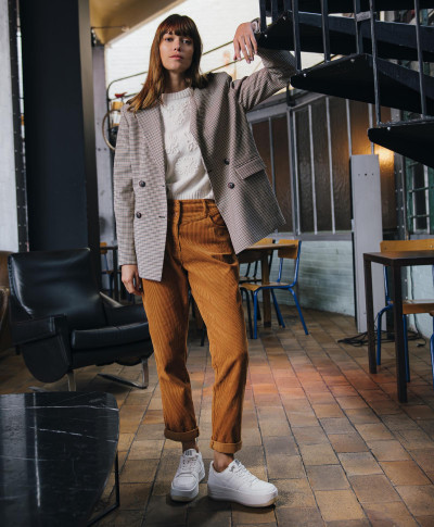 Pantalon EDDY -  Pantalon coupe slouchy en velours -  Rustic caramel - C'est Beau la Vie