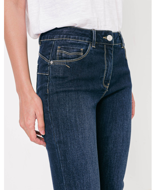 62CB2JE902_001 (3).jpg