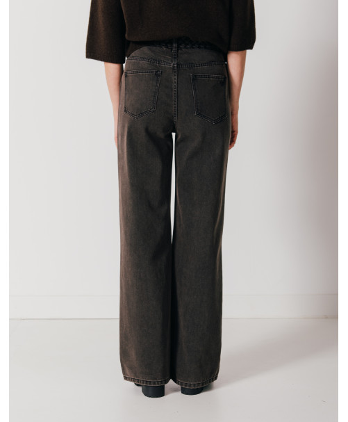 66CB2JE200_028 (5).jpg