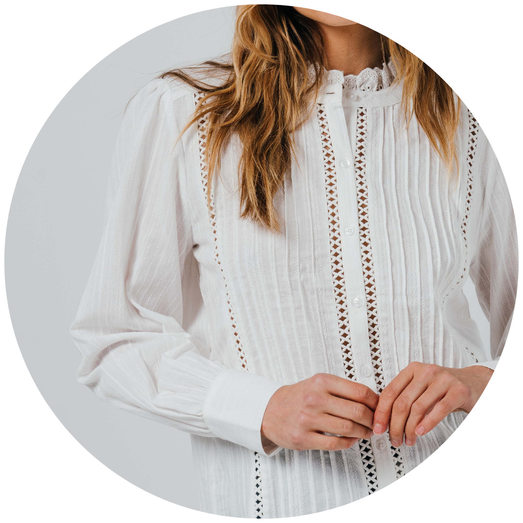 Chemises en broderie anglaise