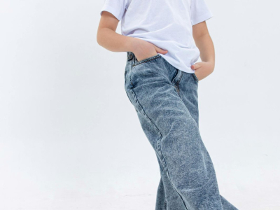 Le jean barrel : la coupe incontournable du printemps-été 2026